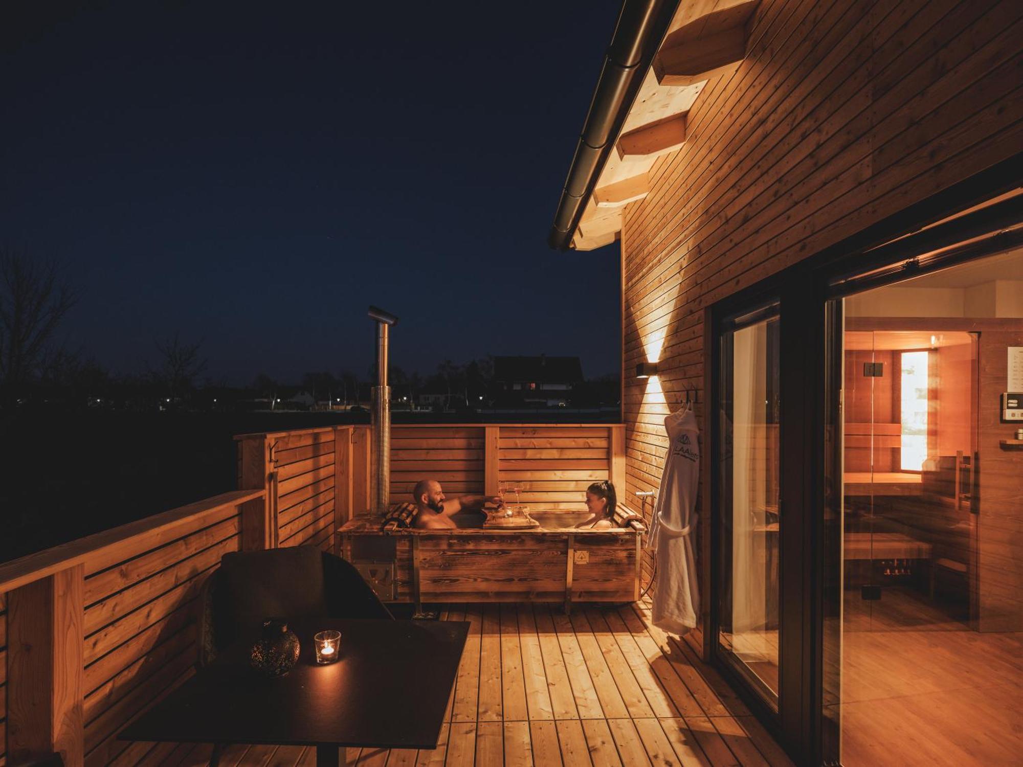 Chalaalets Villa Laa an der Thaya Exteriör bild